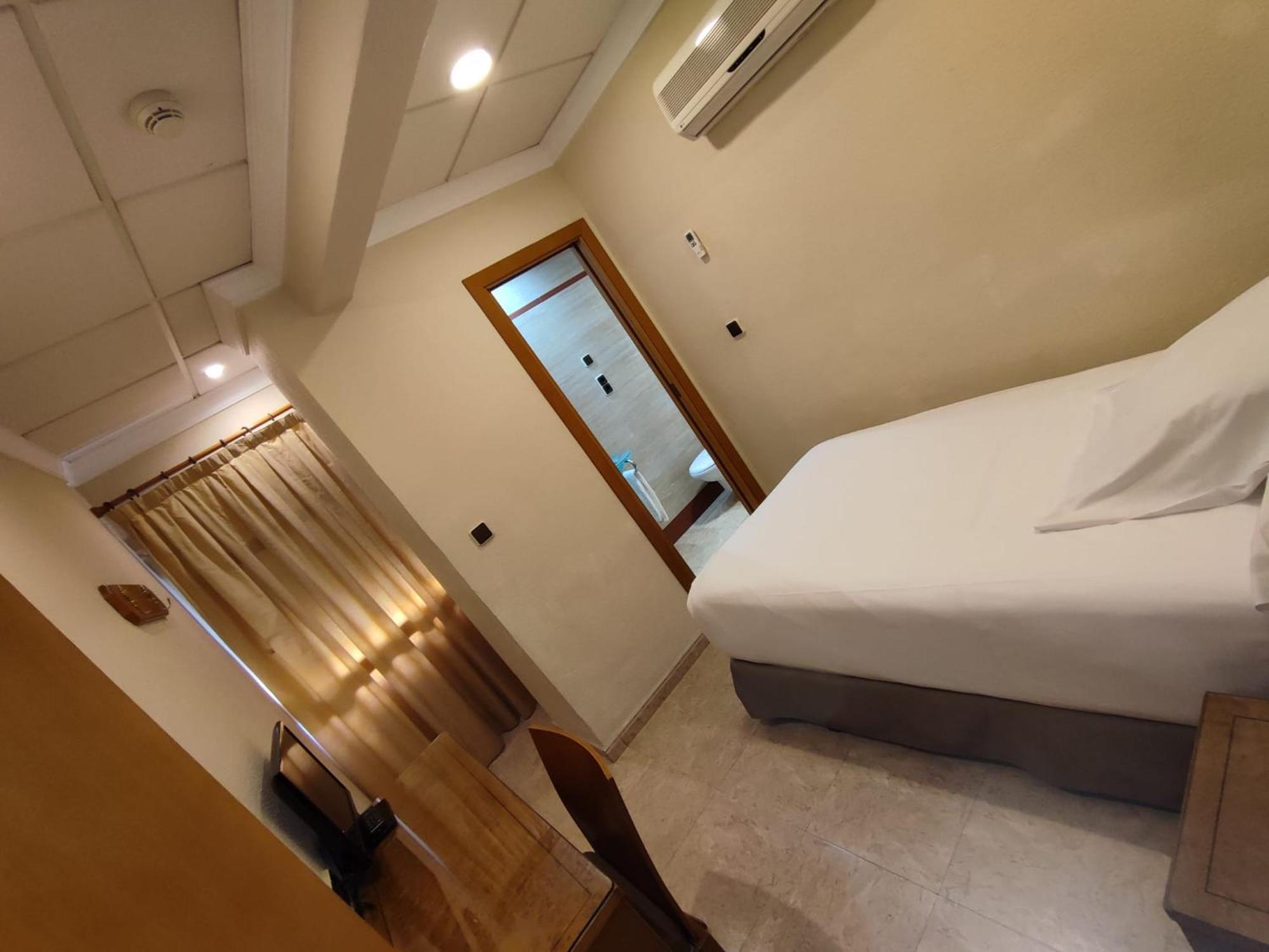 Hostal Moreno Silla Zewnętrze zdjęcie