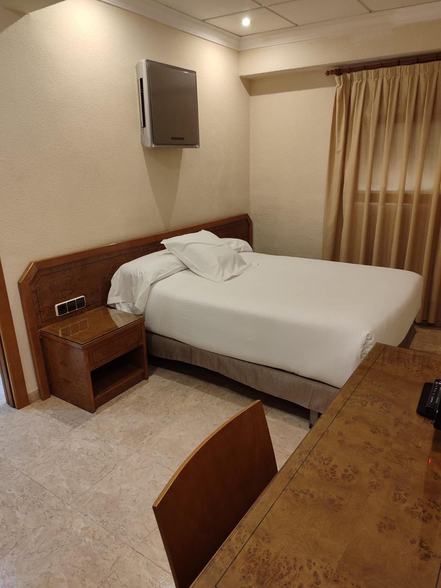 Hostal Moreno Silla Zewnętrze zdjęcie